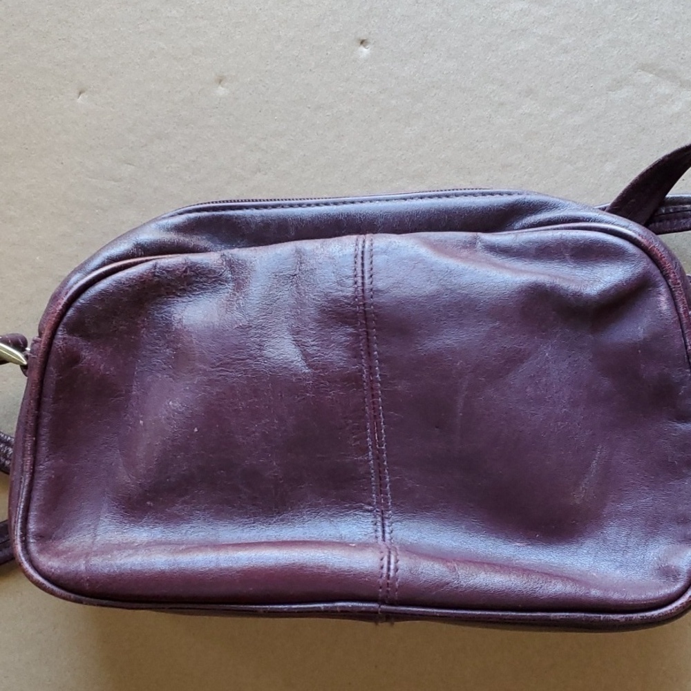 Etienne Aigner VINTAGE brown (plum) leather bag 10 X 7 x 3.5 crossbody - Picture 8 of 11